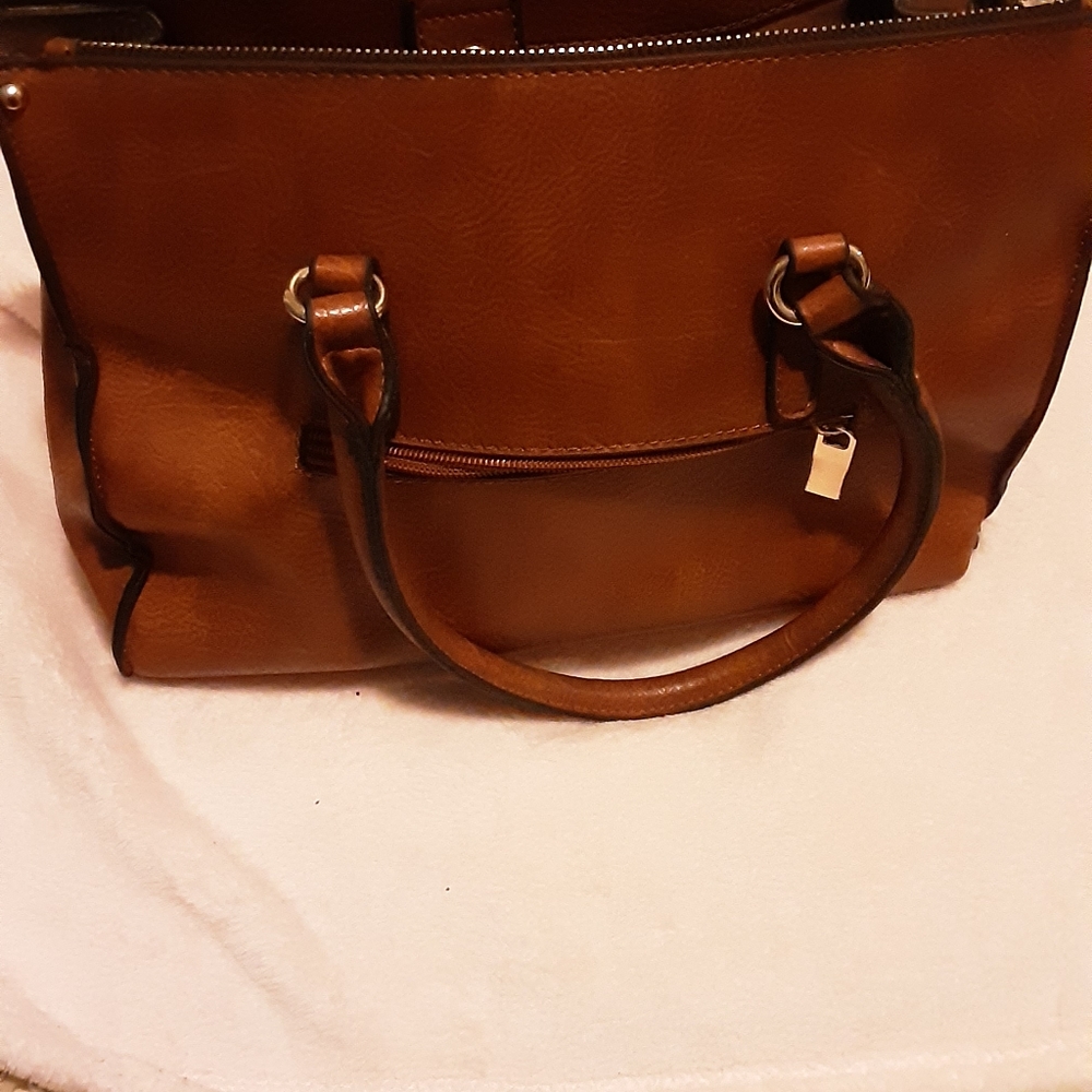 Purse - Picture 2 of 4